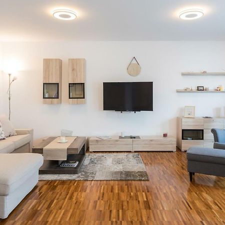 Spacious 2Bdr Apartment - Free Parking Zagreb Dış mekan fotoğraf
